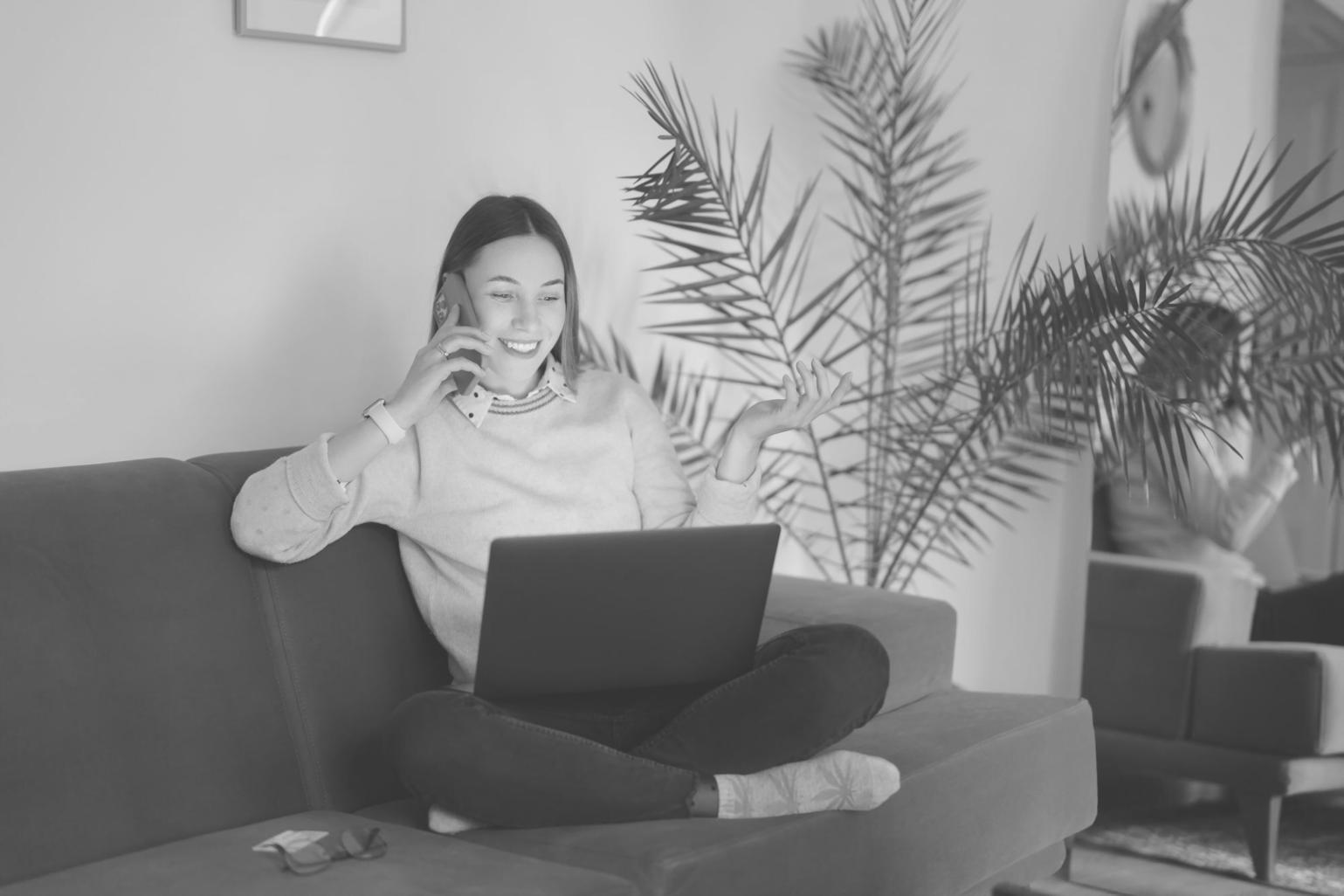 Expert en finance présentant des stratégies d'investissement